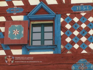Timber structures - wattle+daub, tongue+groove, half-timbering, logs or beams 3 Half-timbered gable with painting