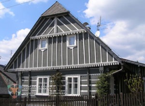 Timber buildings - structure and decoration of timber houses, barns, churches, etc. 4 Planking gable with painting and carved cornices