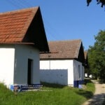 Lisovny vína zv. búdy ve Vlčnově, místní části Kojiny