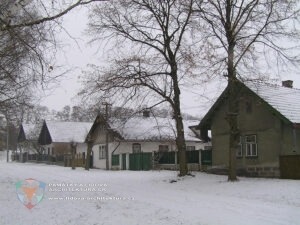 Zemědělské usedlosti střední Čechy - stavební a pozemkové parcely 2 Domy na stavebních parcelách