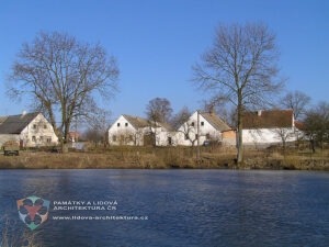 56 památkově chráněných vesnic na území Jihočeského kraje 1 Obec Malíkov nad Nežárkou na okrese Jindřichův Hradec v Jihočeském kraji