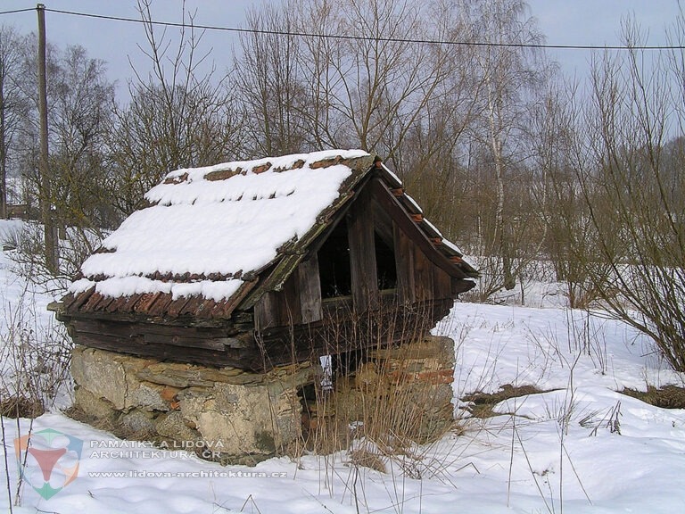 Haltýř v obci Salajna na Chebsku